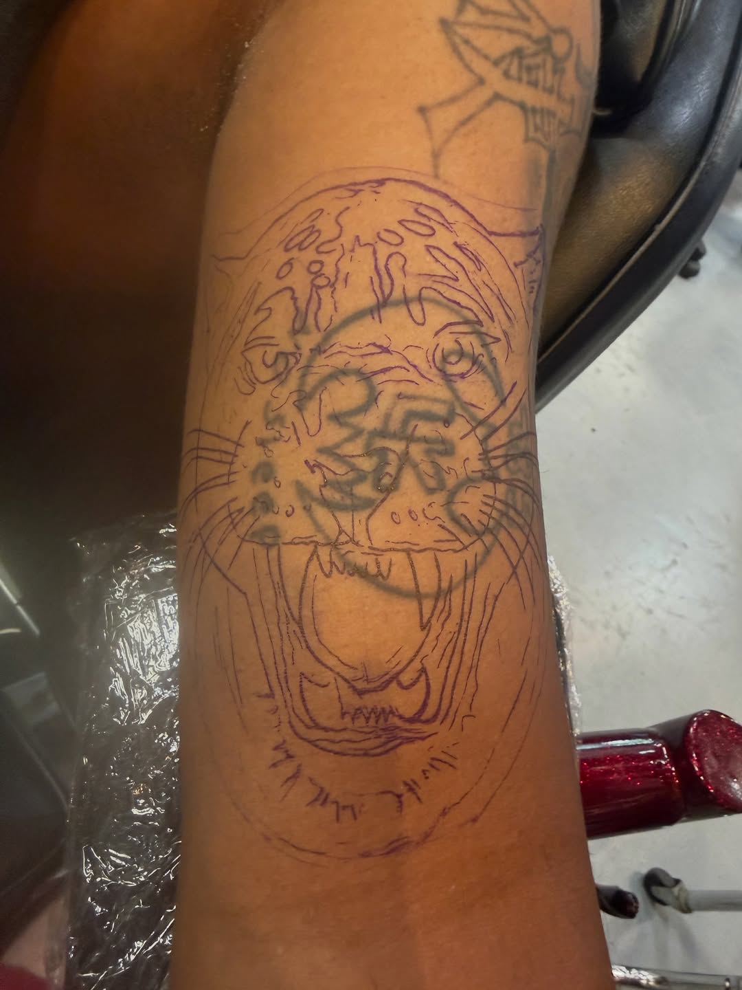 Tattoo by @steven_wayne_tattoos — blackwork