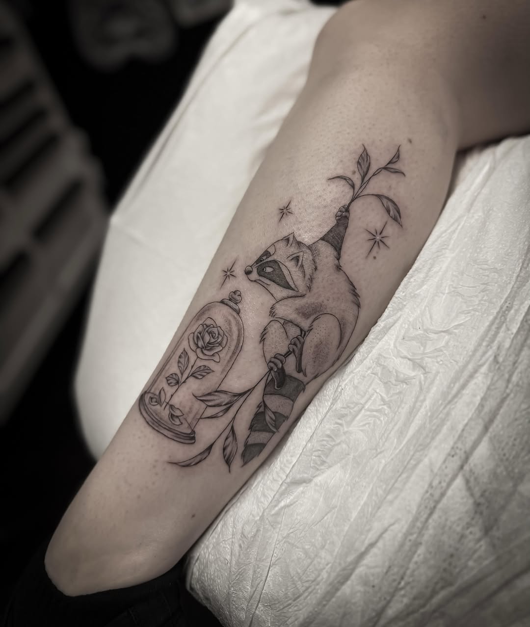 Tattoo by @linework_lacey — illustrative, fine_line