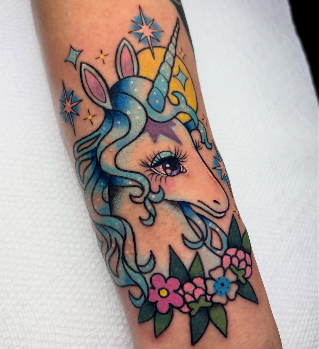 Tattoo by @alenamcdarling — new_school, illustrative