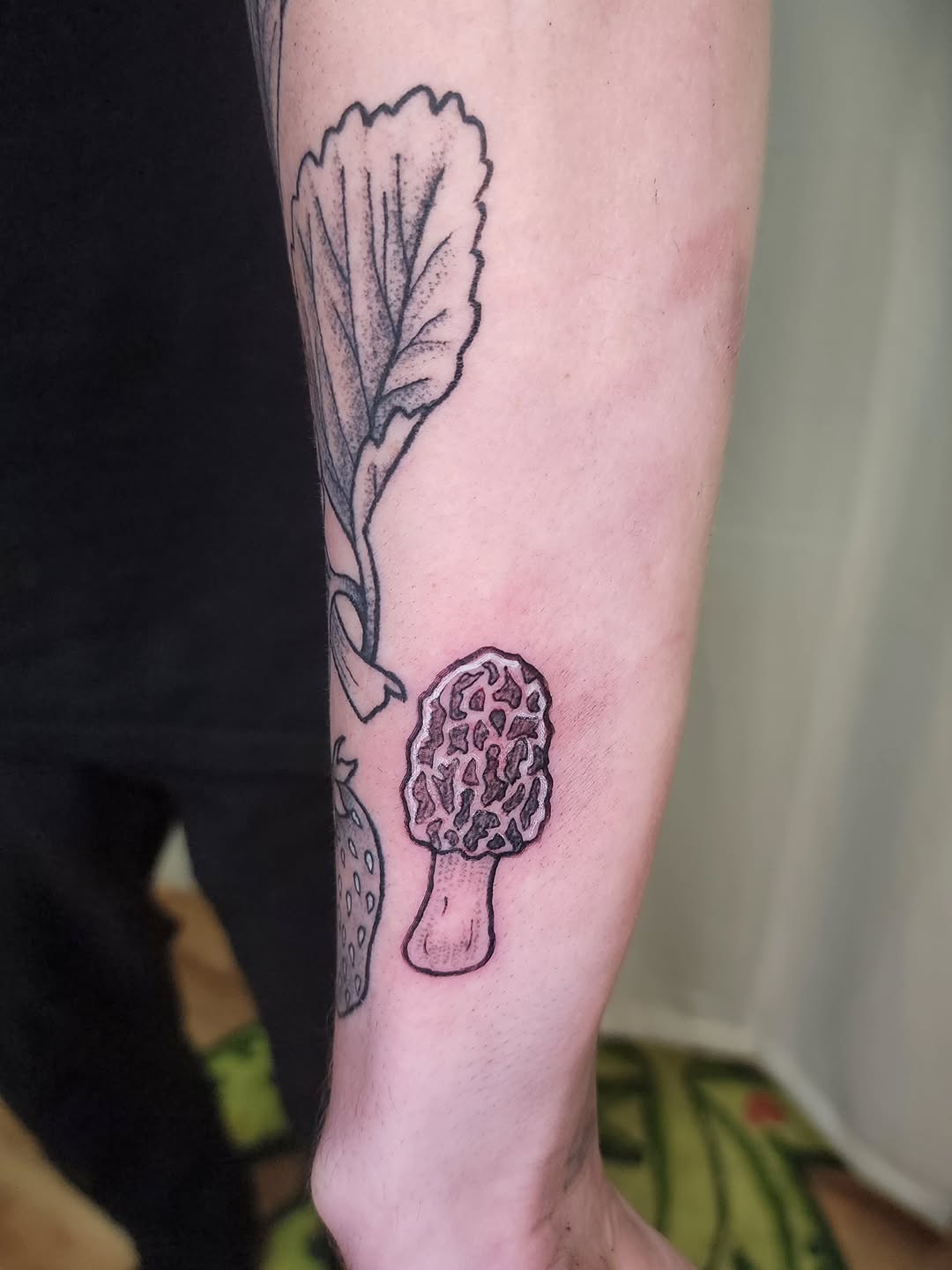 Tattoo by @lindseystattytats — dotwork