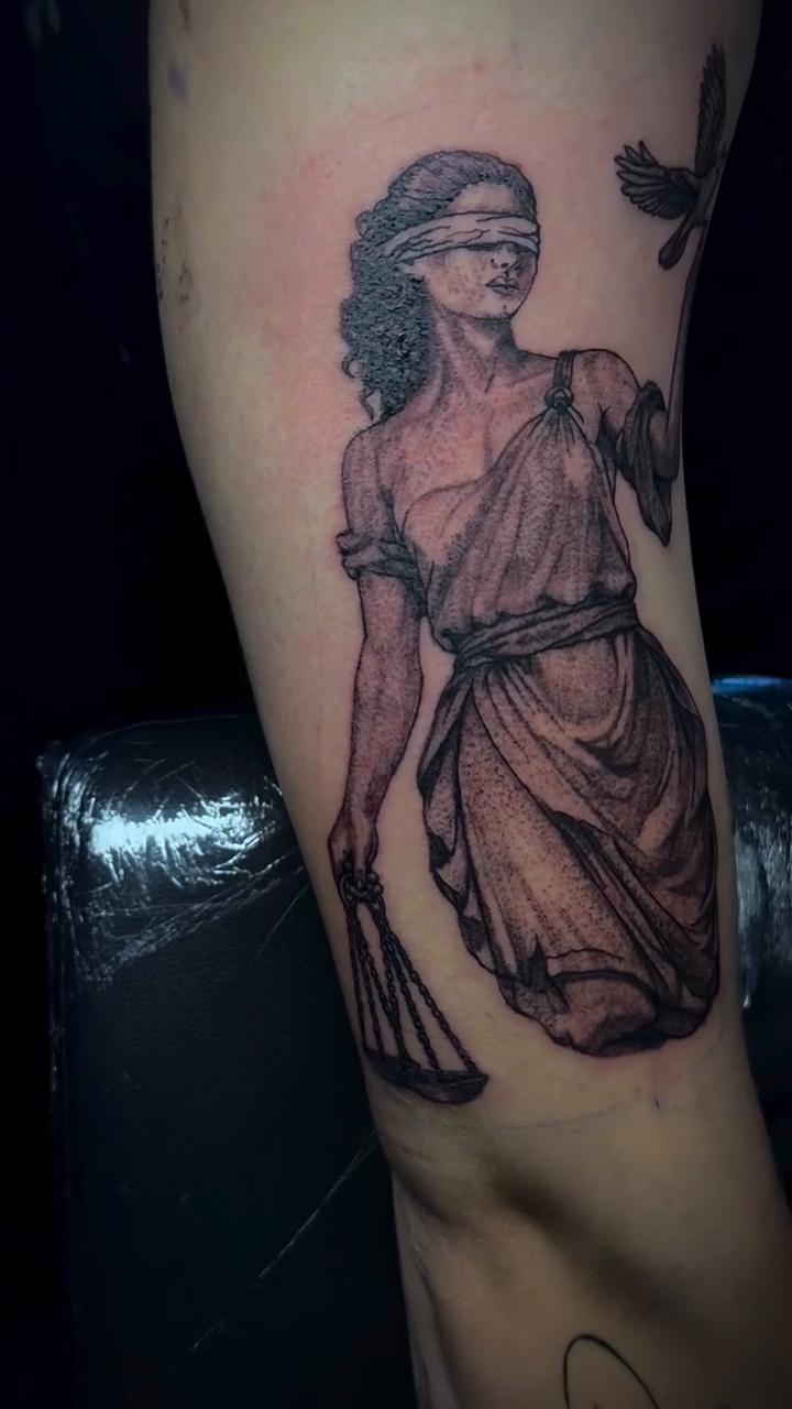 Tattoo by @jesc.ink — black_and_grey, realism