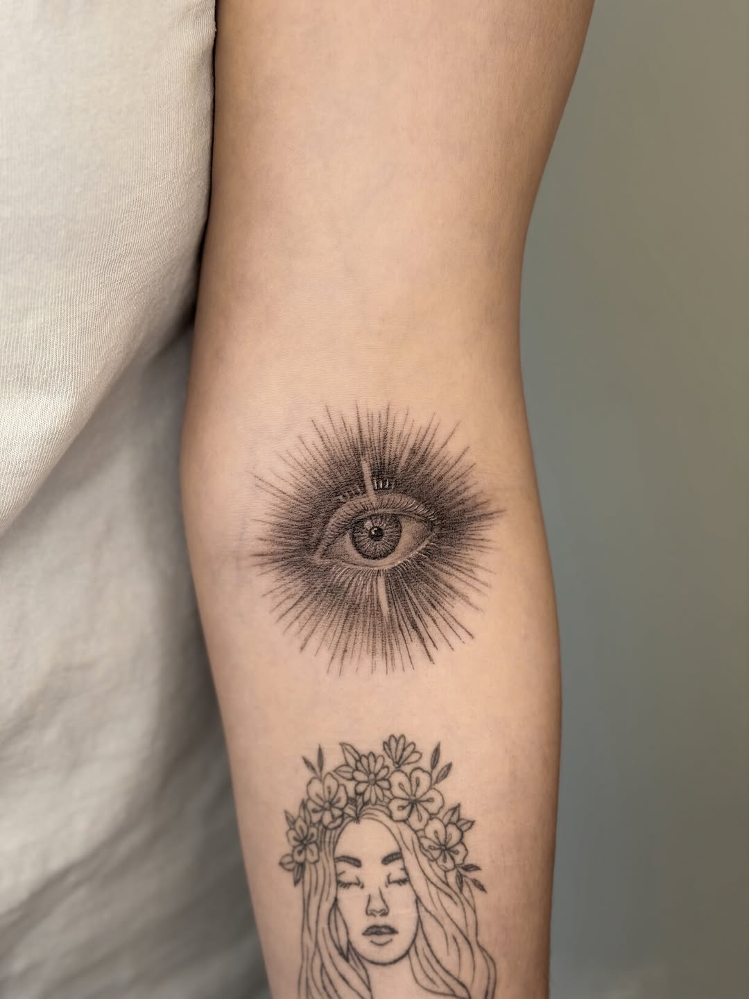 Tattoo by @neomaia.ink — fine_line, illustrative