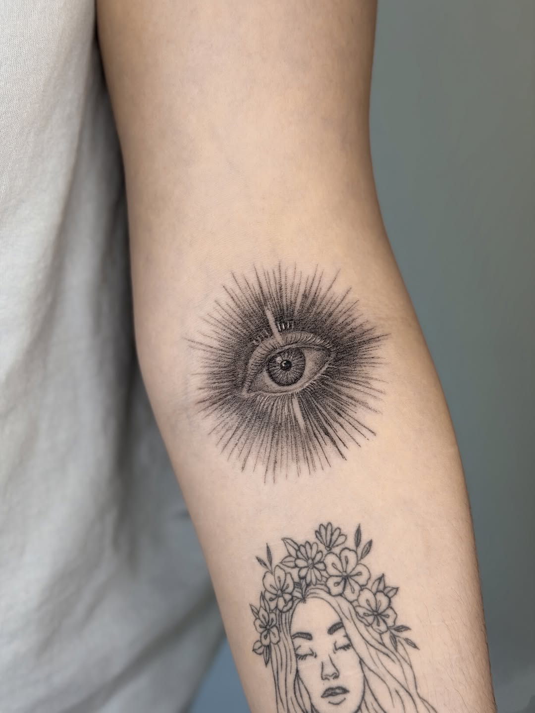 Tattoo by @neomaia.ink — fine_line, black_and_grey