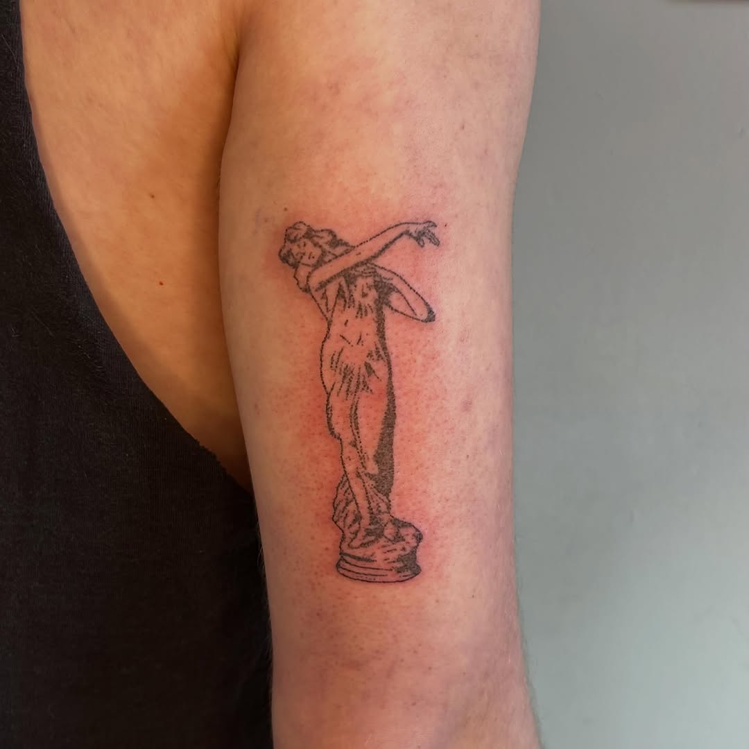 Tattoo by @glittergremliin — dotwork