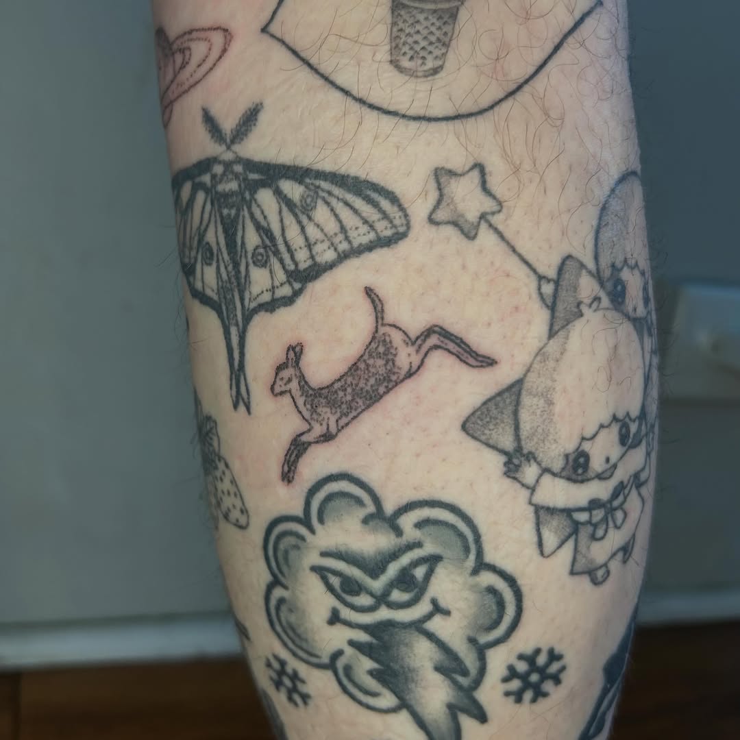 Tattoo by @glittergremliin — black_and_grey
