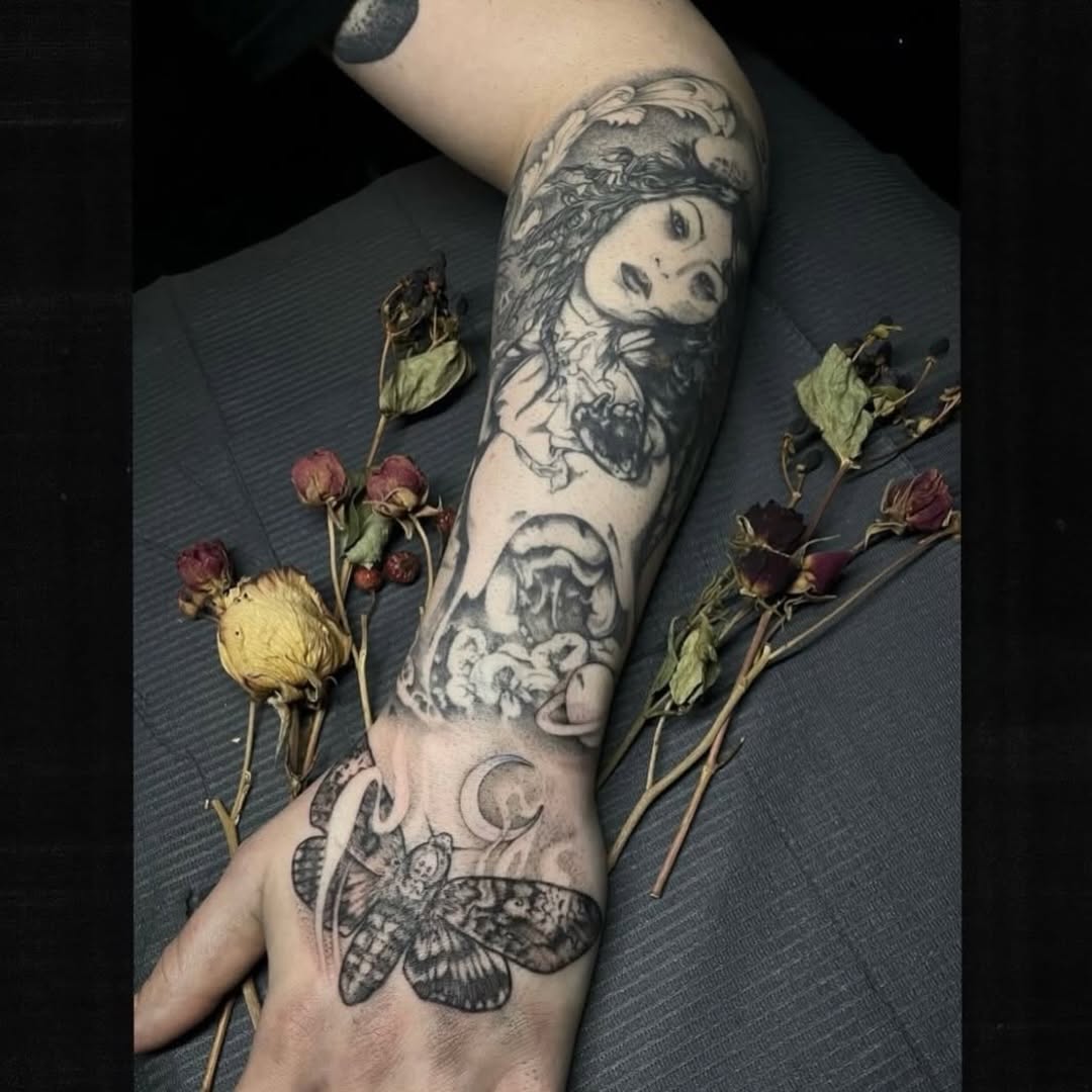 Tattoo by @jdraven β black_and_grey