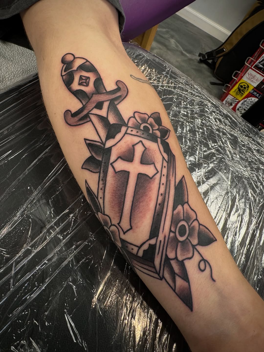 Tattoo by @notmikewilson โ american_traditional