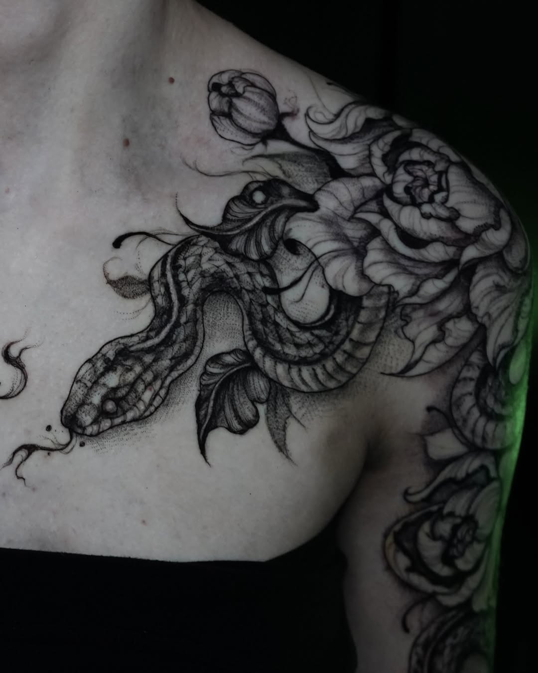 Tattoo by @evi_berry_falcon โ black_and_grey, dotwork