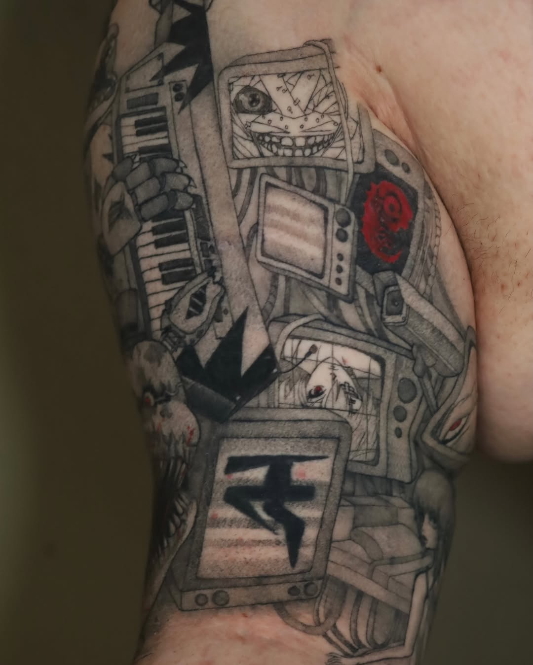Tattoo by @idkdananicole β black_and_grey, dark_realism