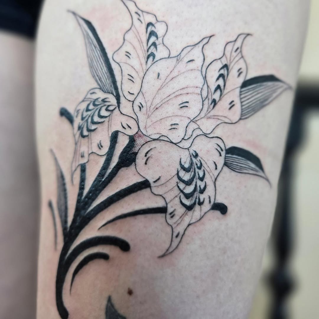 Tattoo by @taylornichole.tattoos — black_and_grey, illustrative