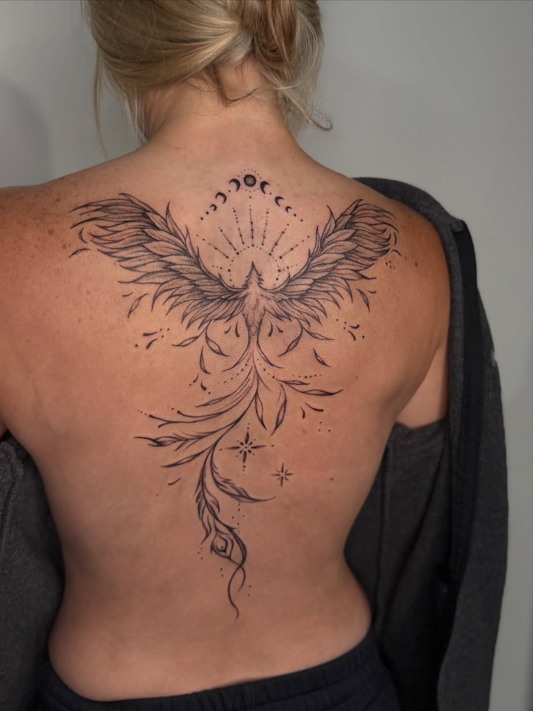 Tattoo by @rainingtattoos — fine_line, dotwork