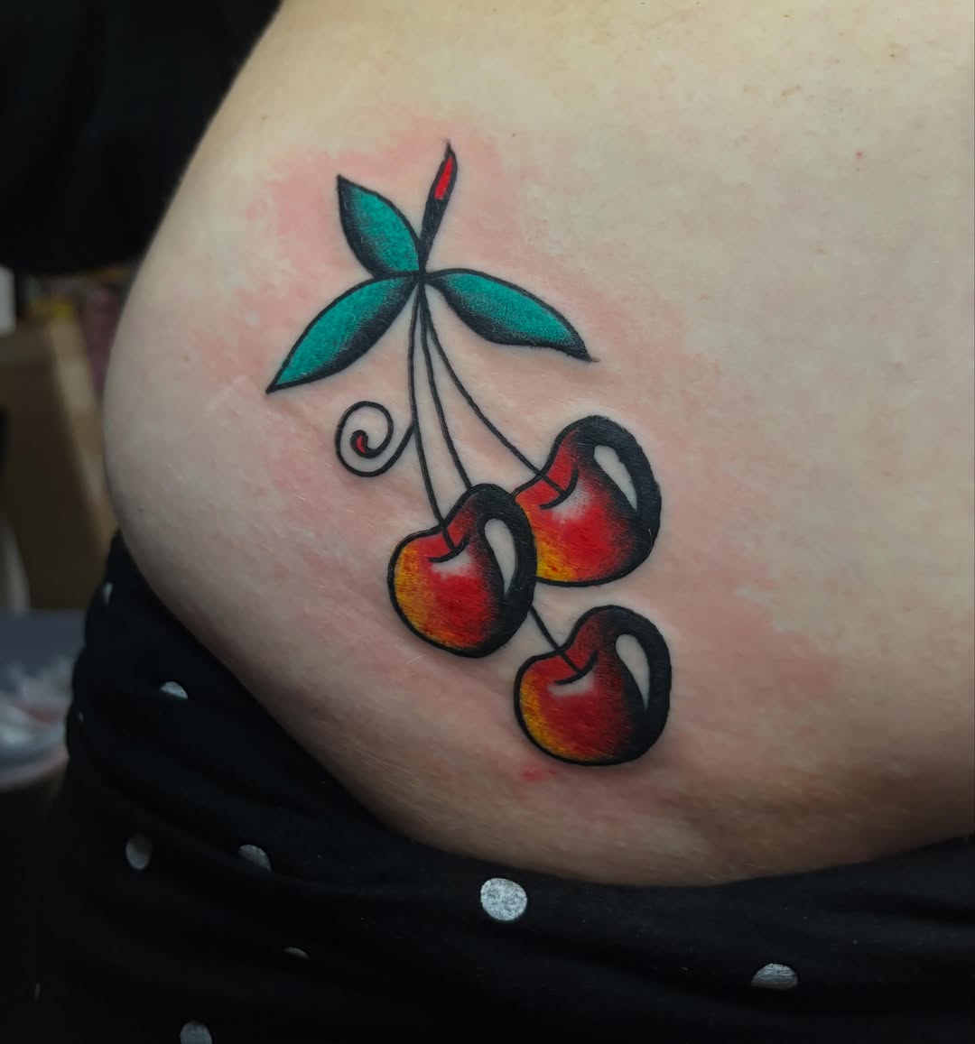 Tattoo by @twodeadfeet — american_traditional, illustrative