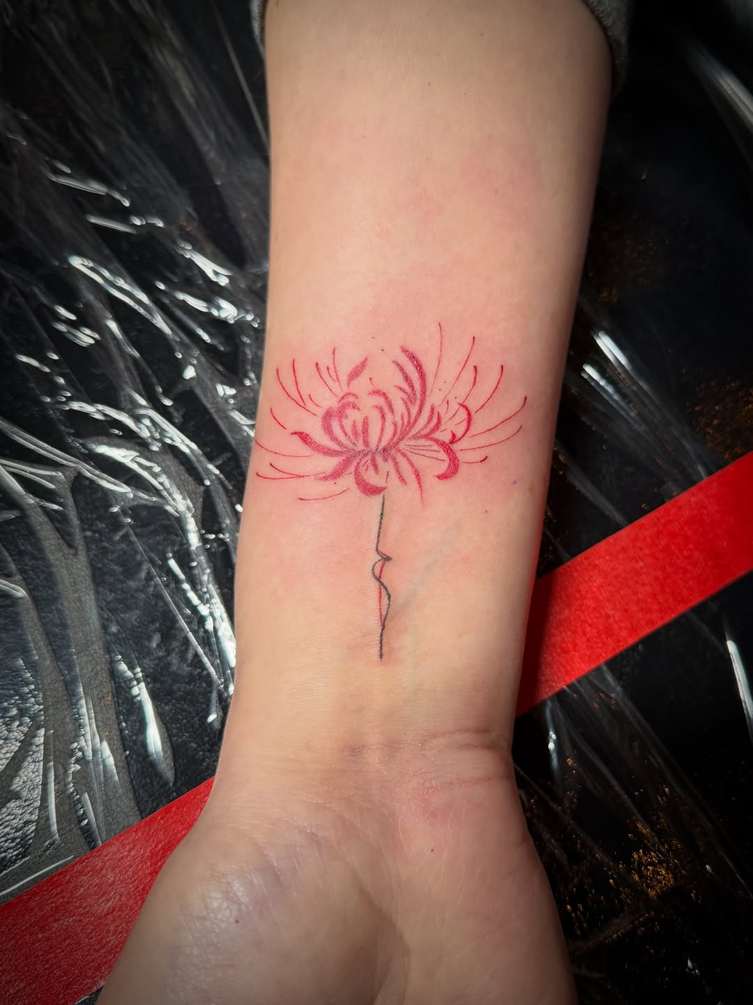 Tattoo by @shadowsteptattoo — fine_line