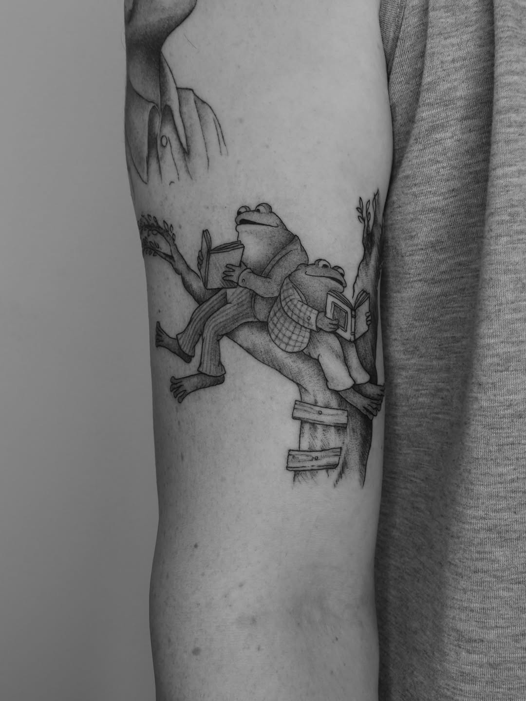 Tattoo by @serahsubmarine — illustrative, black_and_grey