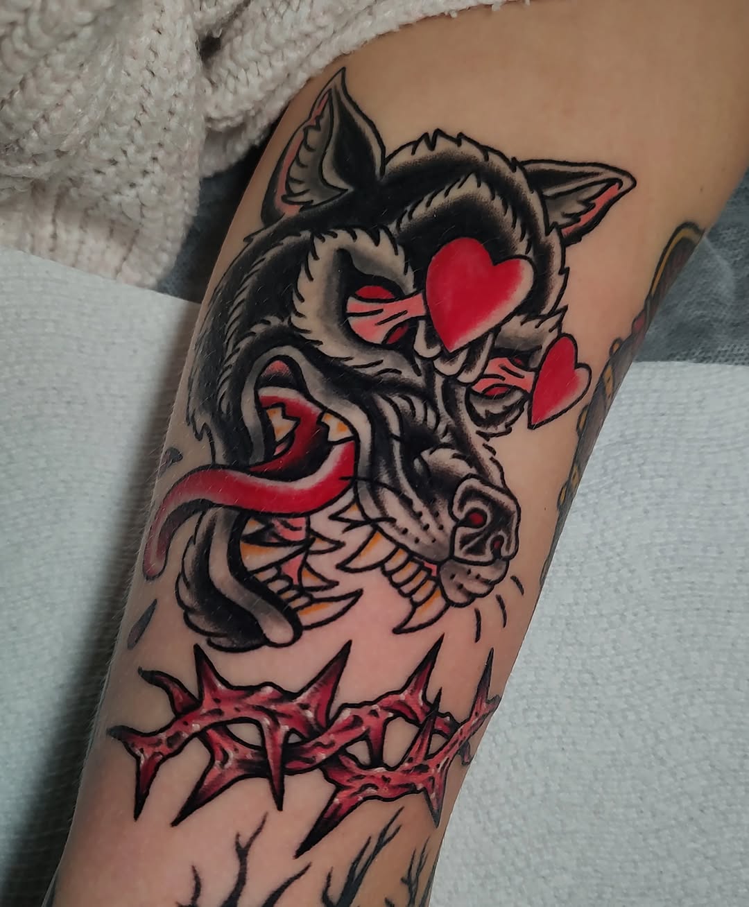 Tattoo by @hopelesstattoos β american_traditional