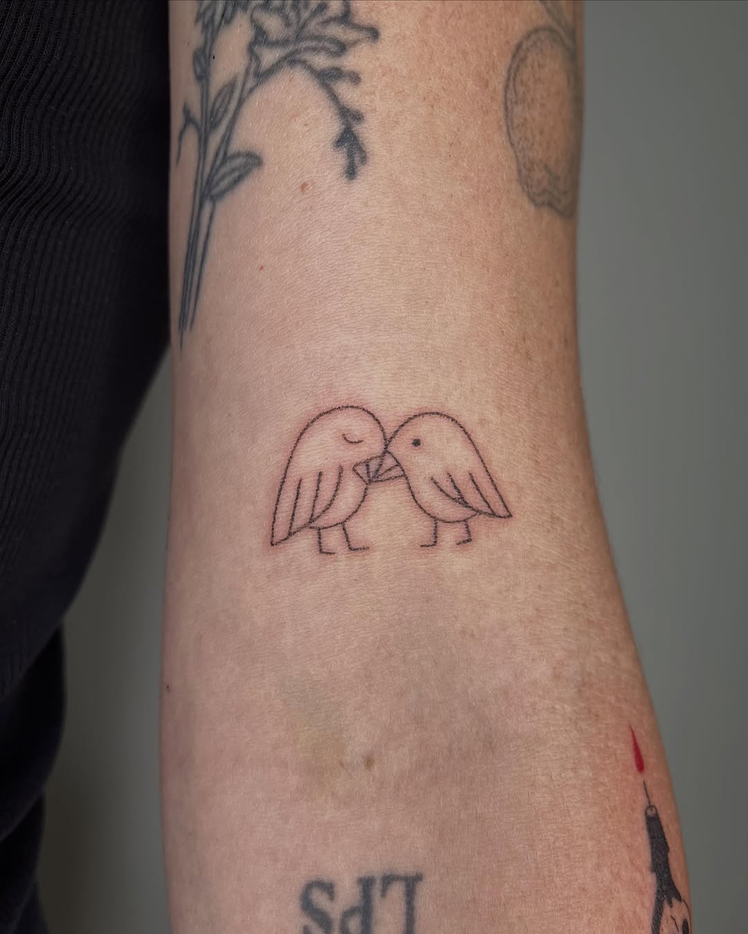 Tattoo by @cowgirlufo — fine_line, minimalist