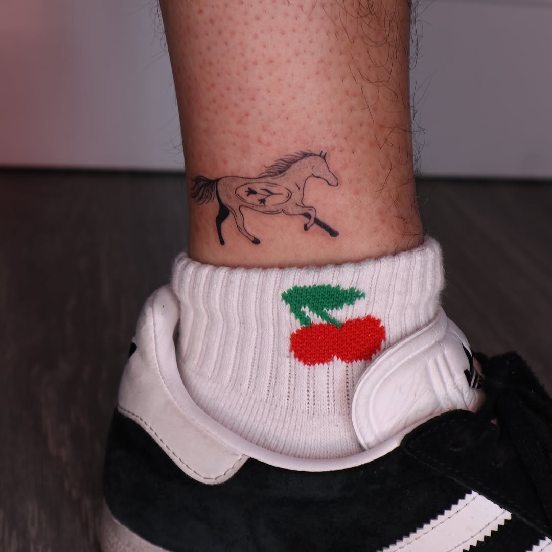 Tattoo by @hbarbarella.art — fine_line