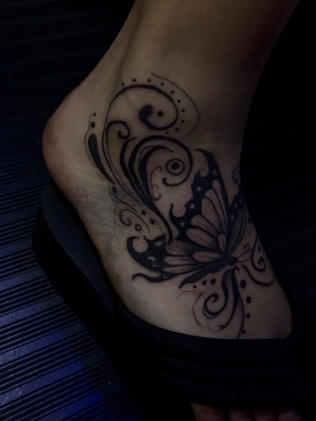 Tattoo by @bluprinttattoo โ blackwork