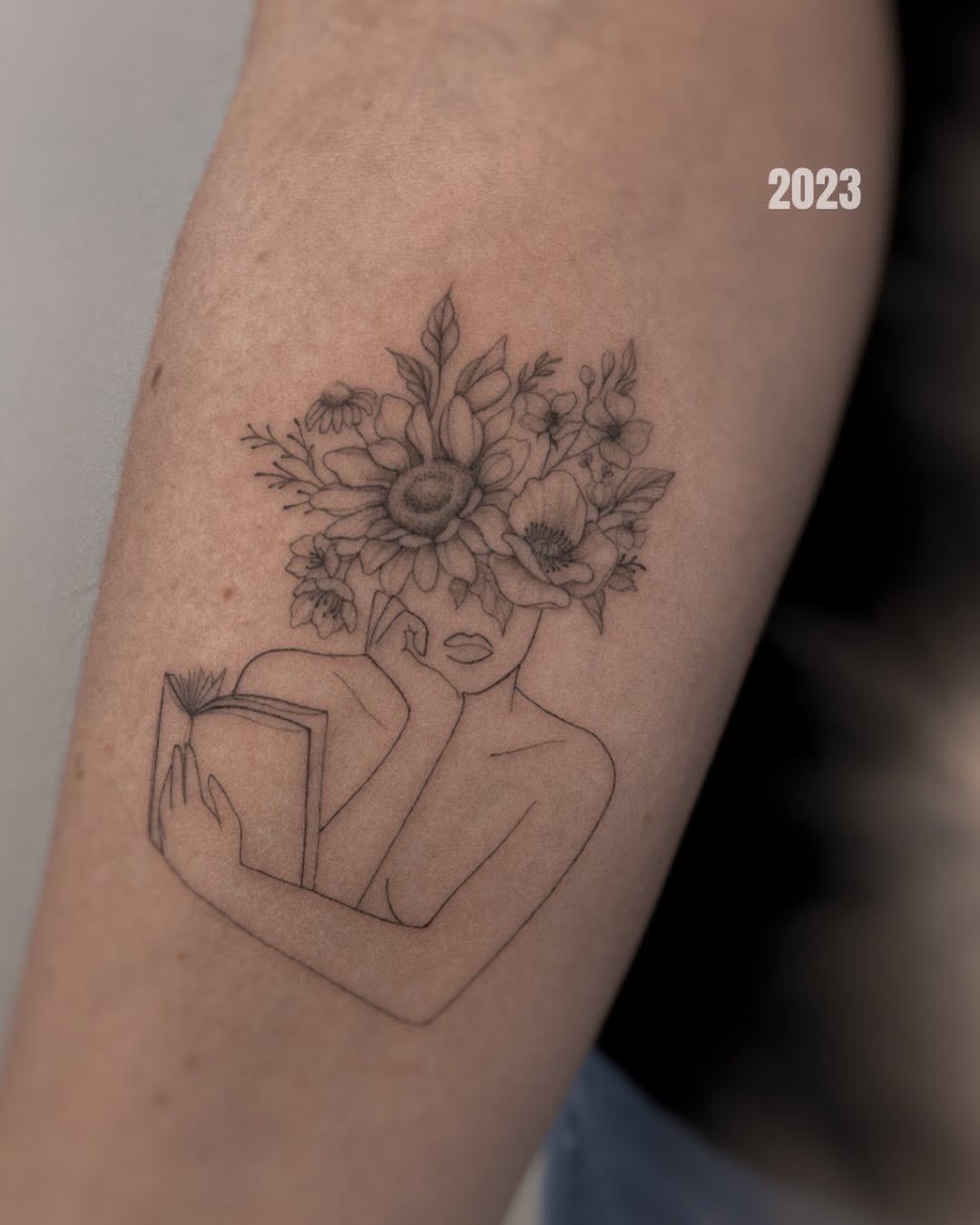 Tattoo by @alina.tattoo.ink — fine_line, illustrative