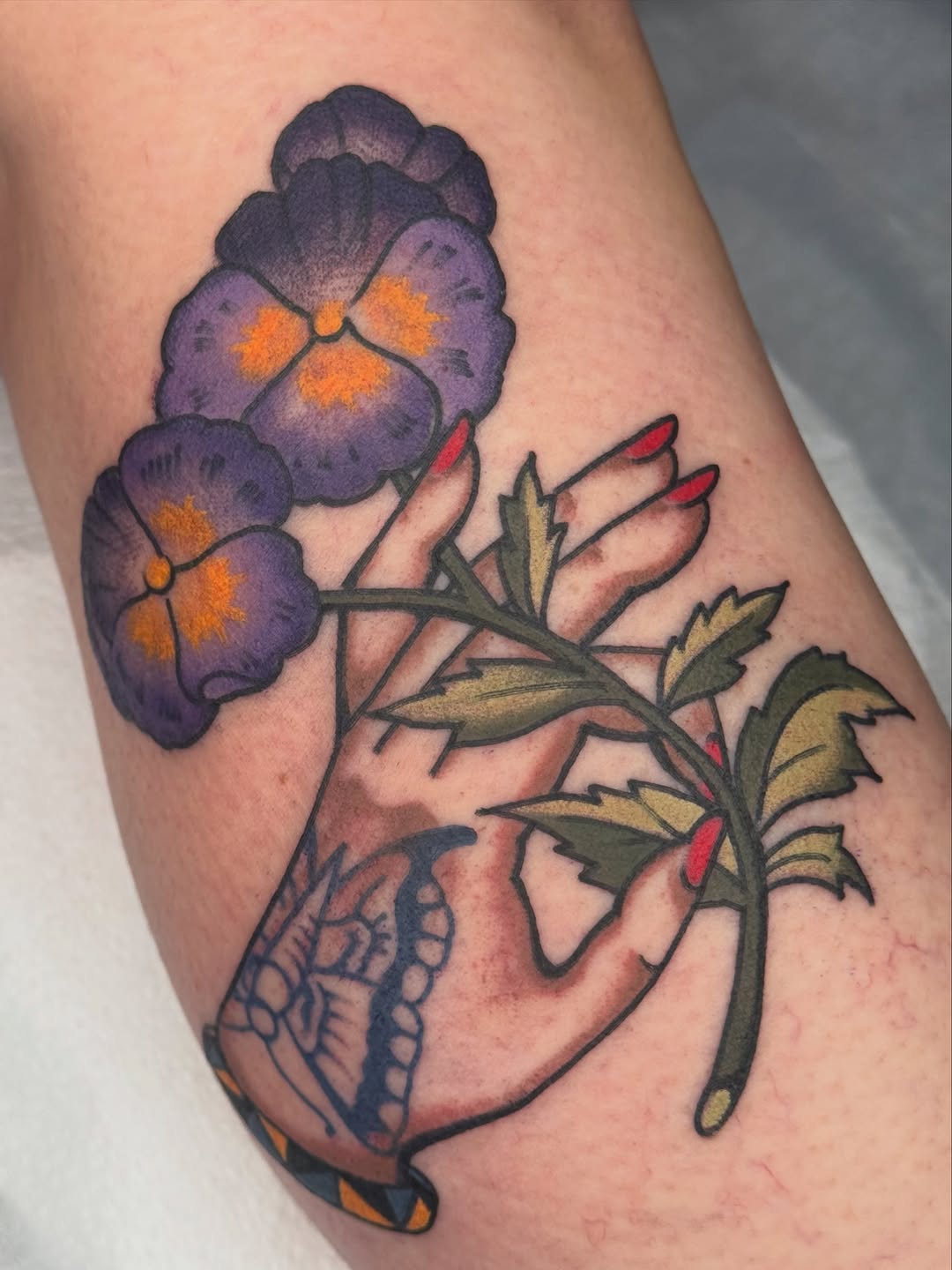 Tattoo by @sarahxtinetattoo — american_traditional