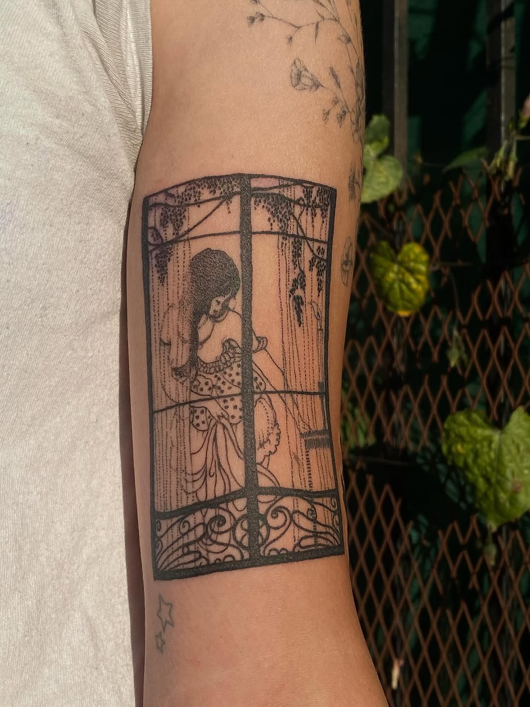 Tattoo by @magic_rabbitt โ blackwork