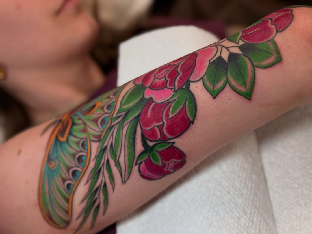 Tattoo by @jhonrodriguez — neo_traditional