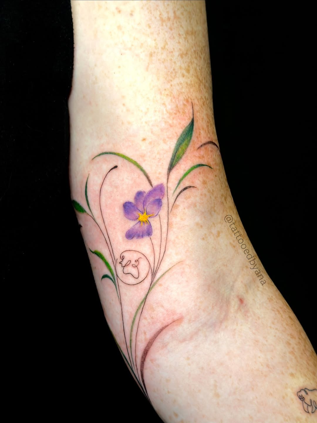 Tattoo by @tattooedbyana — fine_line