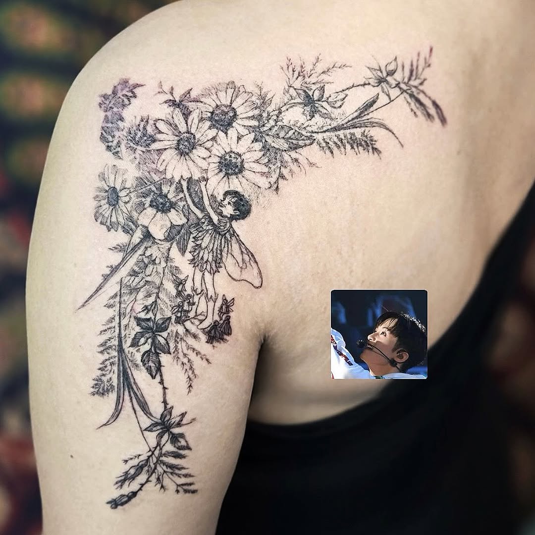 Tattoo by @tattooo_moisu — fine_line