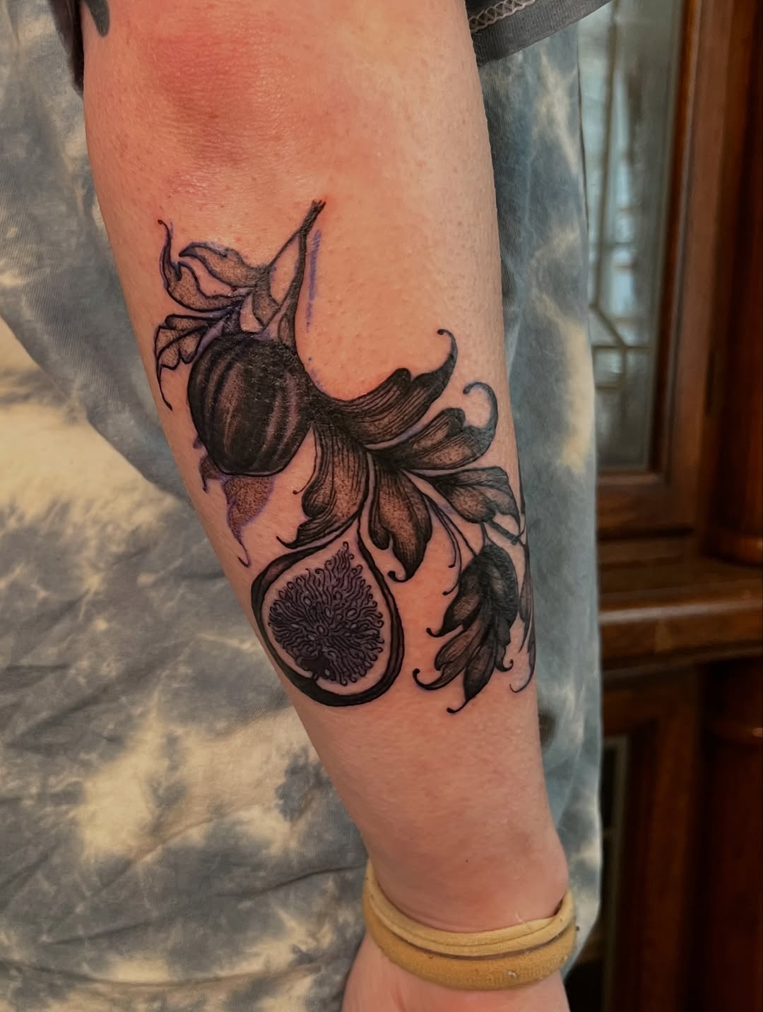Tattoo by @syreetattoos — black_and_grey, fine_line