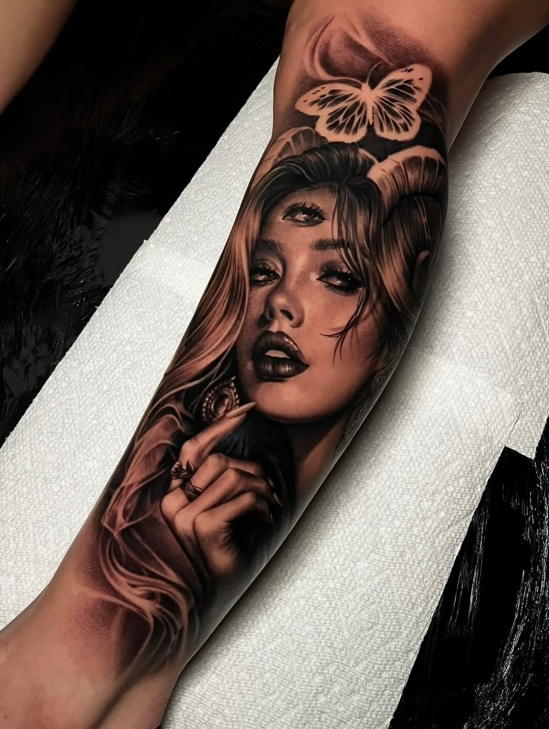 Tattoo by @4biddenfruit.tattoo โ realism, black_and_grey