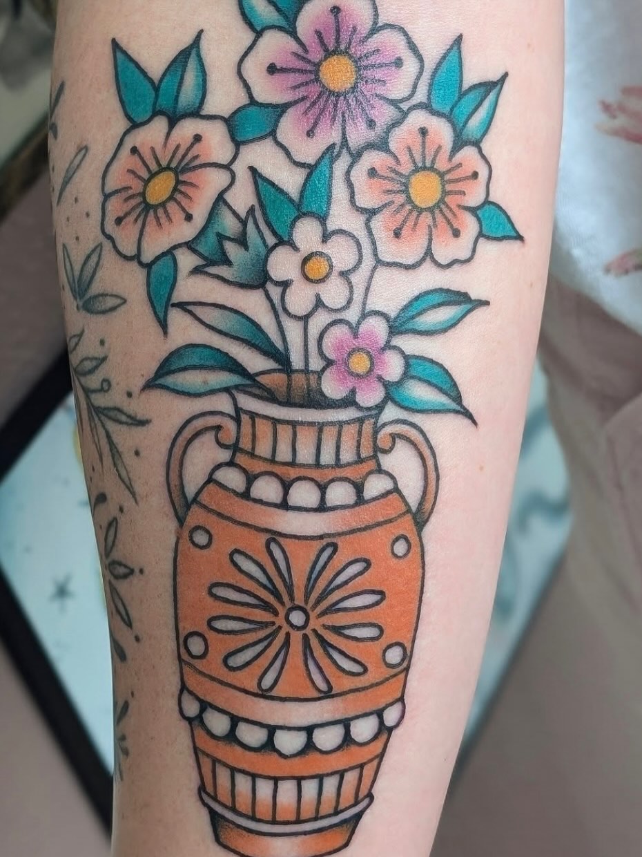 Tattoo by @qualiitygreen β american_traditional