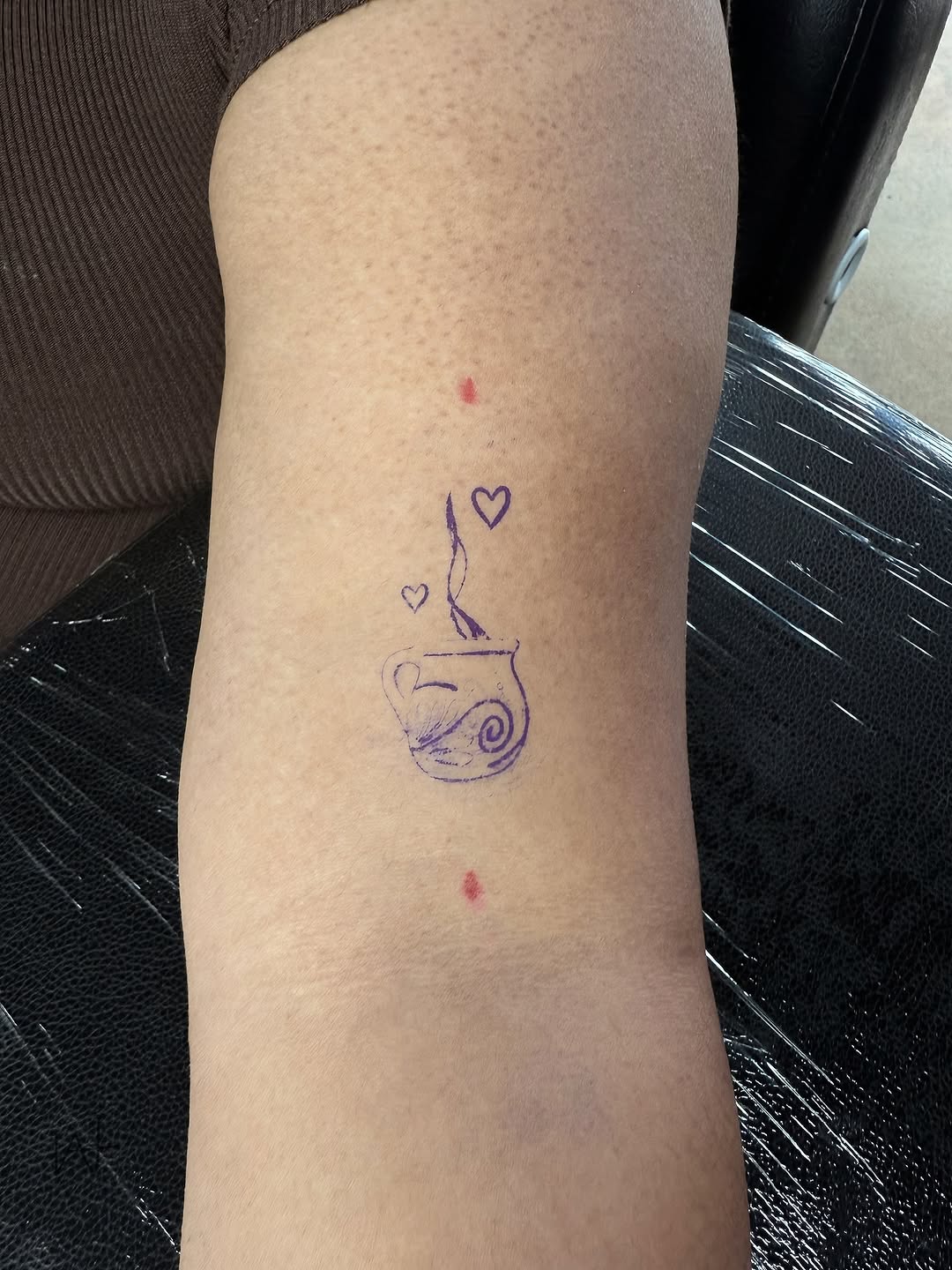 Tattoo by @kat_parmu — minimalist