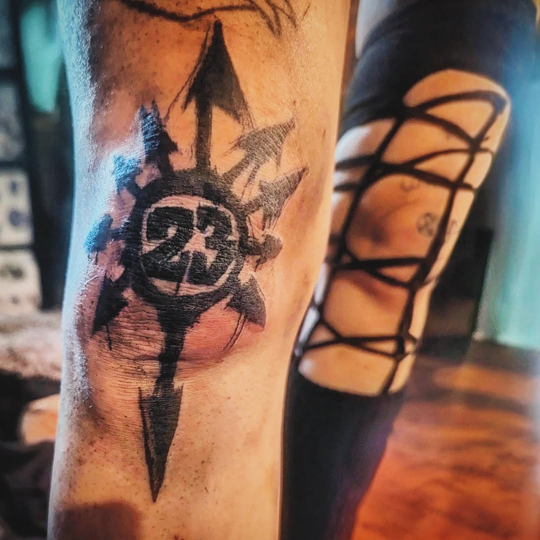 Tattoo by @sarah.pi.tattoo — blackwork