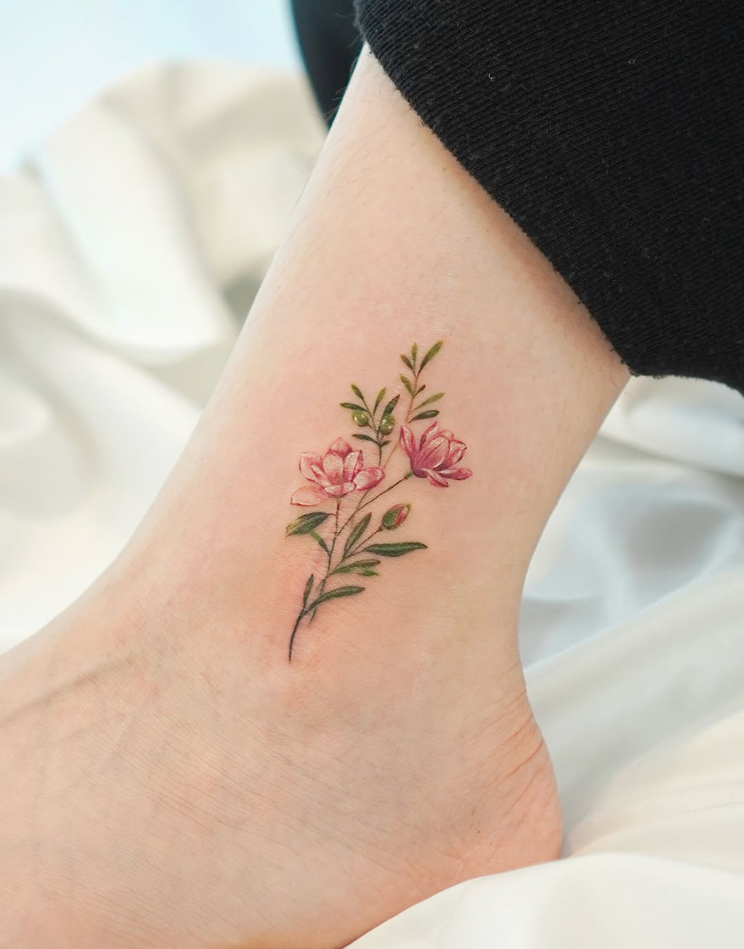 Tattoo by @yous_tattoo — fine_line, watercolor