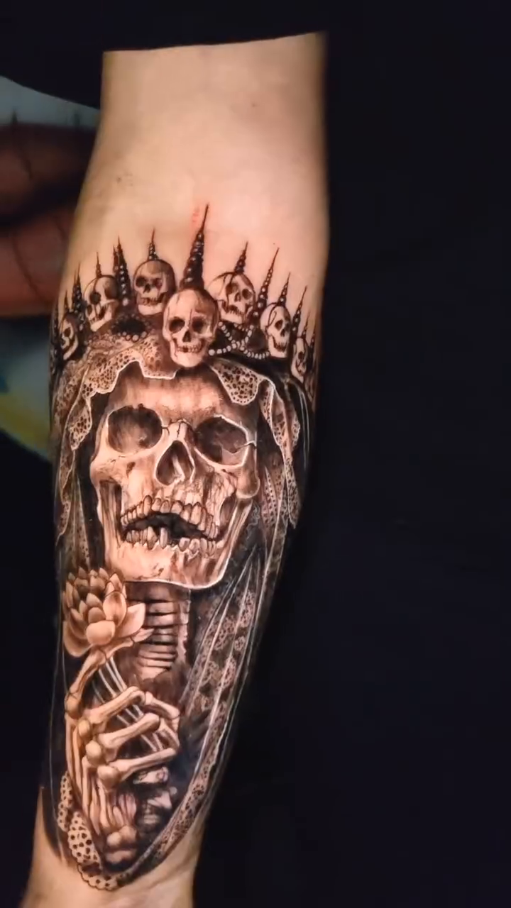 Tattoo by @pod_tattoos — black_and_grey, realism
