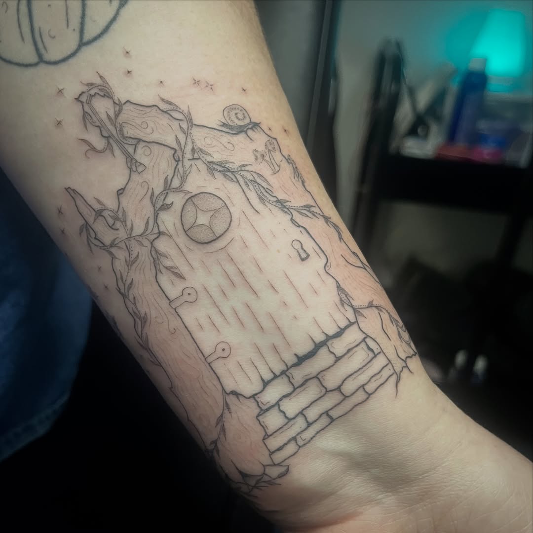 Tattoo by @sidryantattoo โ black_and_grey