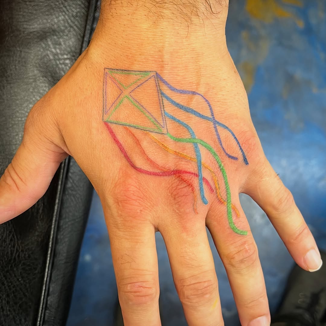Tattoo by @sidryantattoo โ minimalist