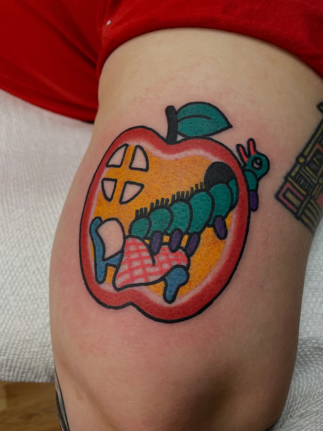 Tattoo by @pizzabref — new_school