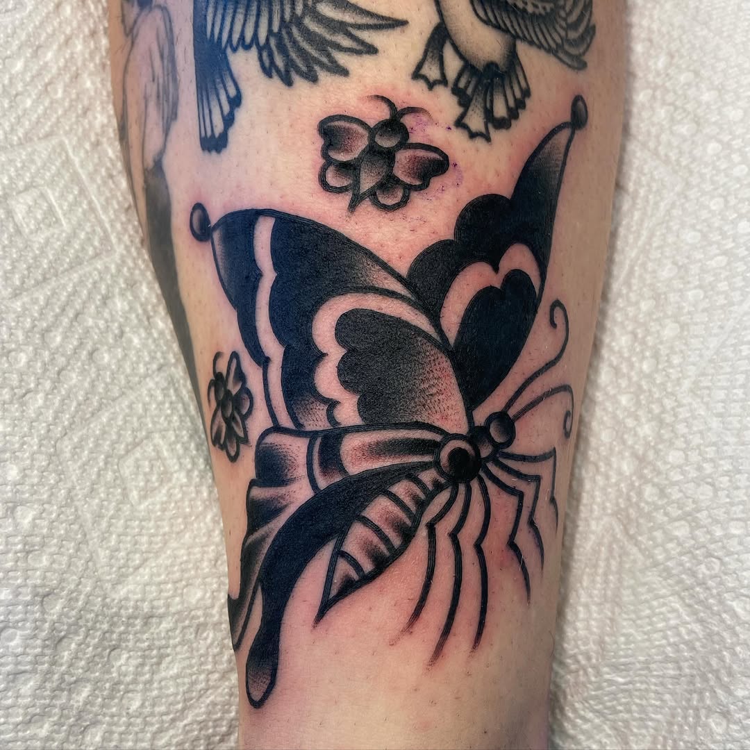 Tattoo by @thedeadwhatever — american_traditional, illustrative