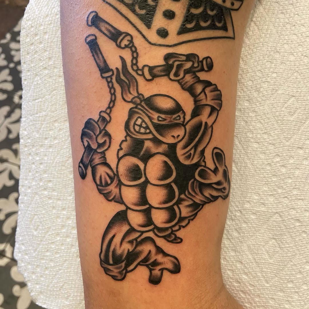 Tattoo by @thedeadwhatever — american_traditional, illustrative