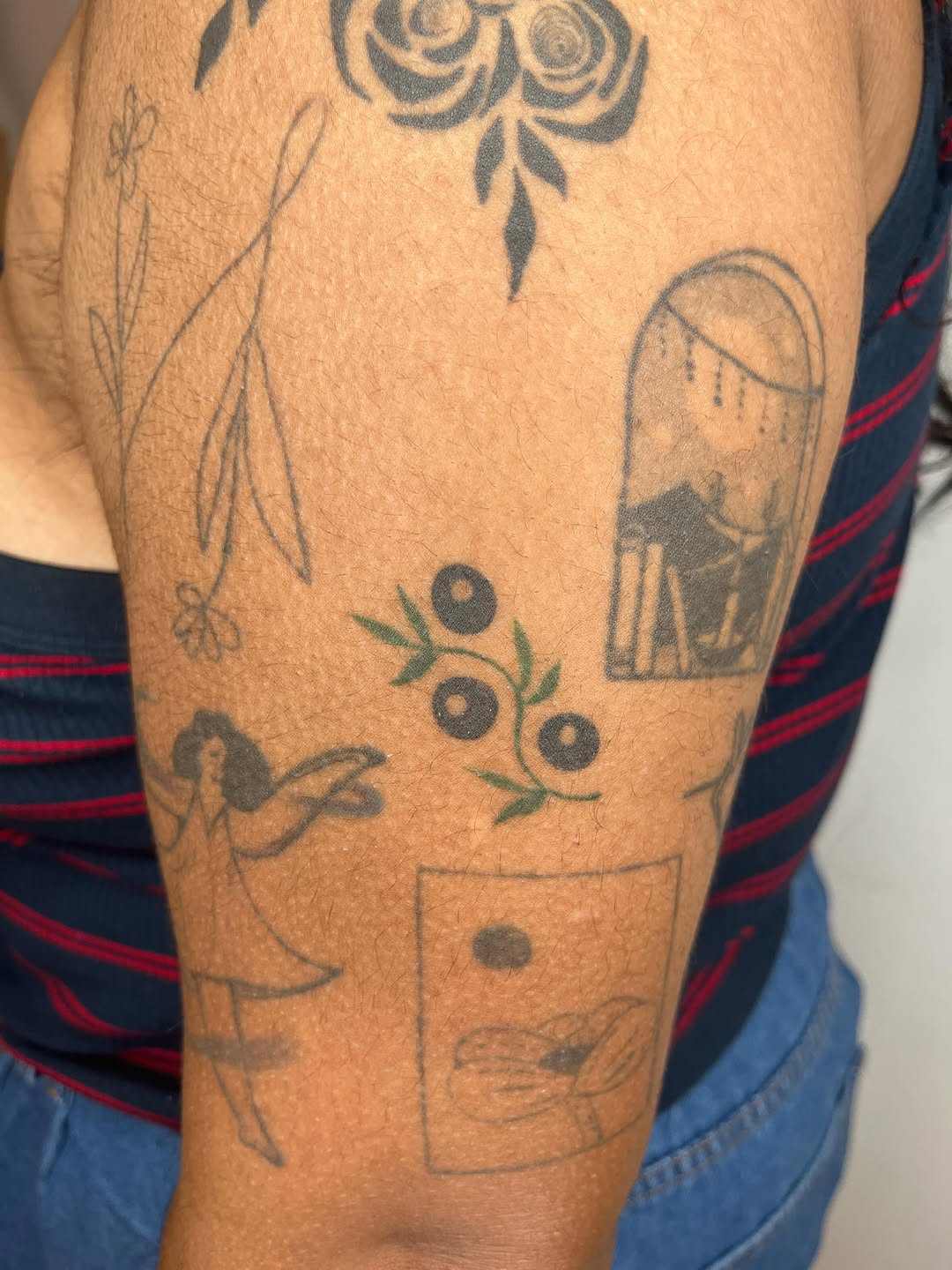 Tattoo by @nattytoos โ fine_line
