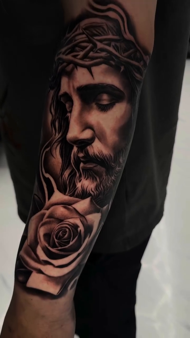 Tattoo by @tattoosbyivang โ black_and_grey, realism