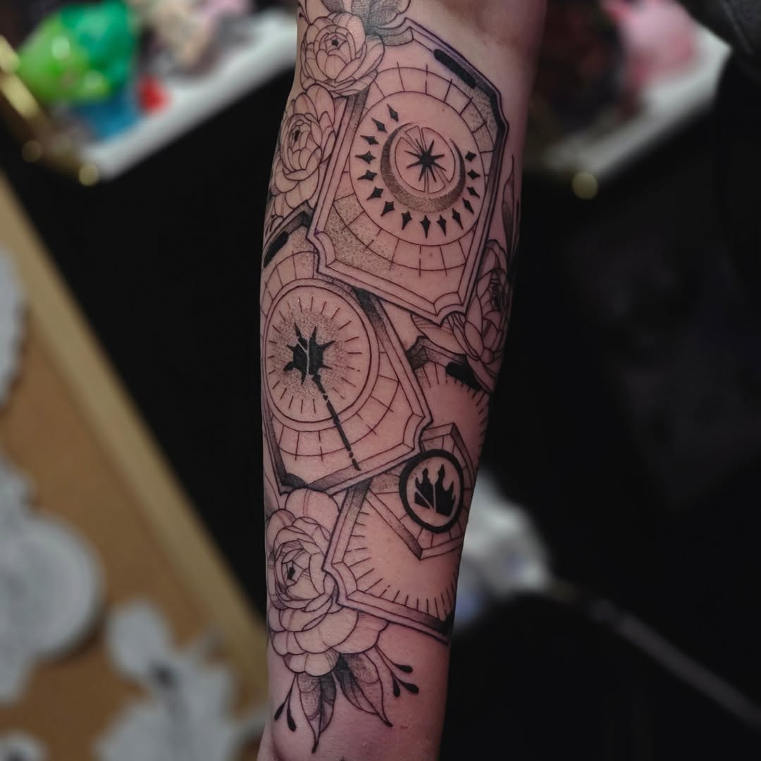 Tattoo by @mimmsytattoo — black_and_grey, ornamental