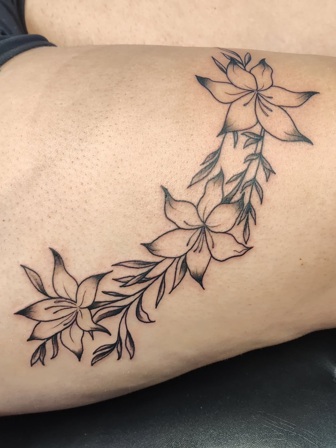 Tattoo by @art_from_planetmercury — illustrative, fine_line