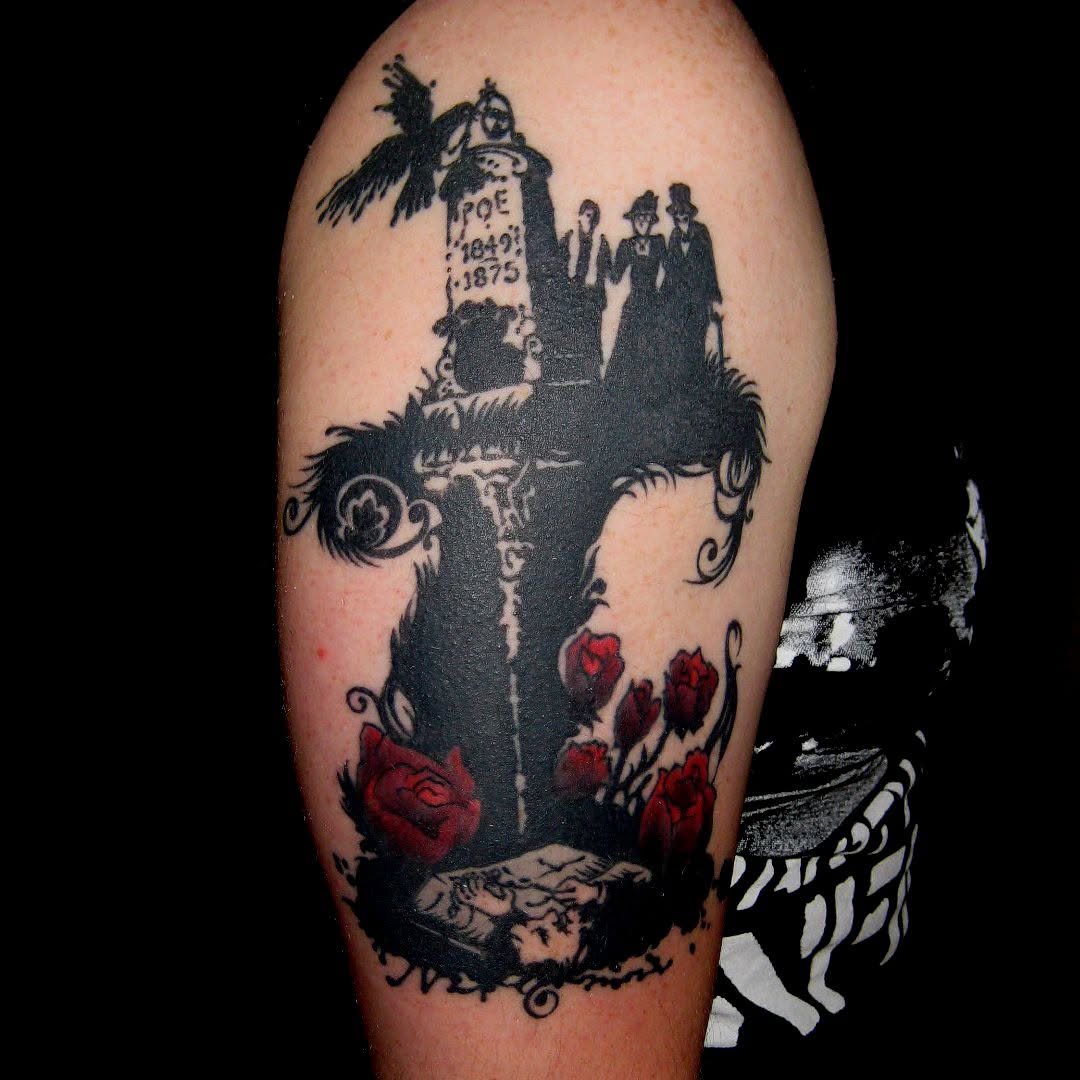 Tattoo by @davechercourt — blackwork