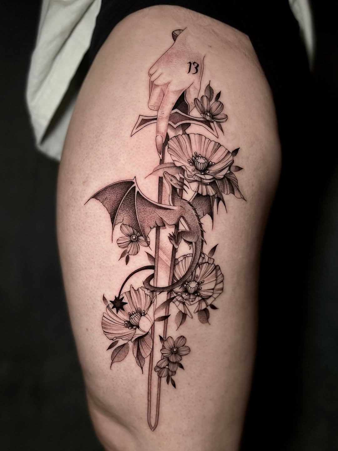 Tattoo by @tehnayatattoos β black_and_grey