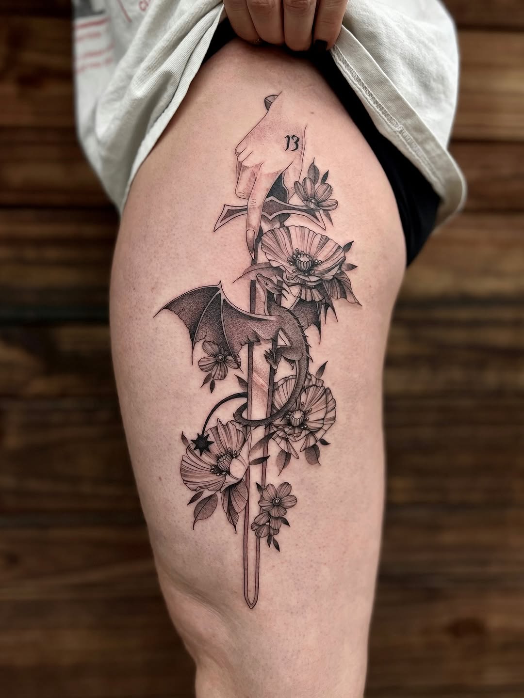 Tattoo by @tehnayatattoos β black_and_grey