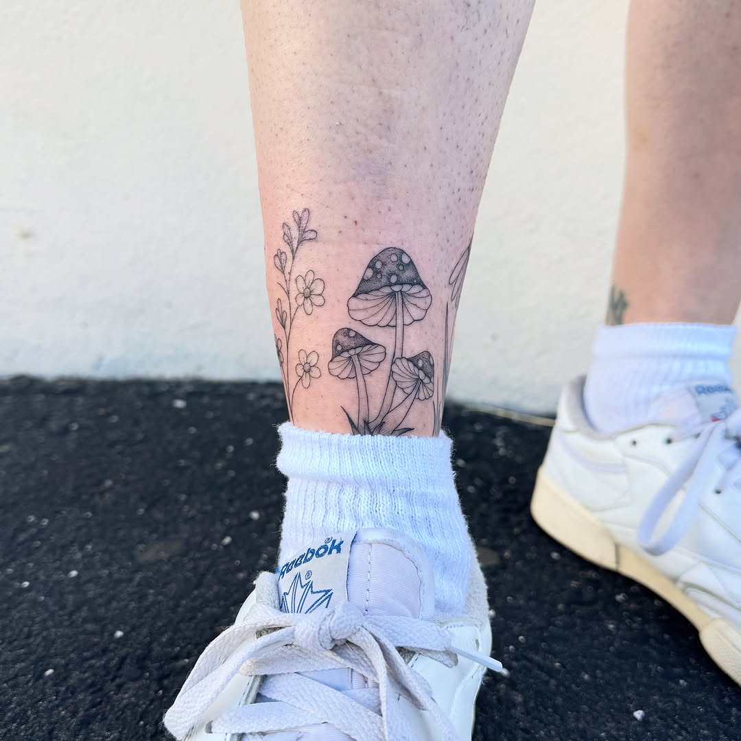 Tattoo by @madisonpaigedavenport — fine_line, illustrative