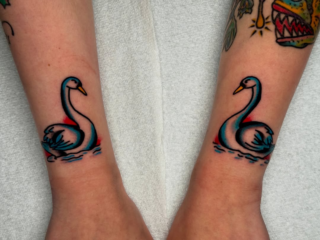 Tattoo by @joebeartattoo β american_traditional