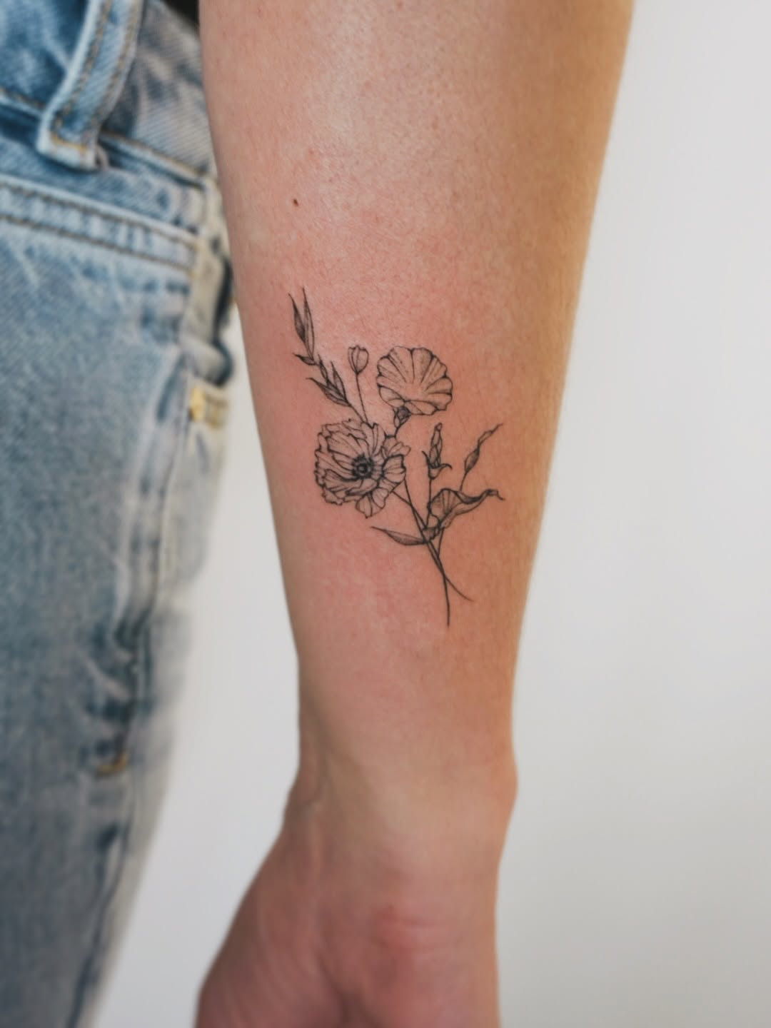 Tattoo by @yuri_tattooer — fine_line